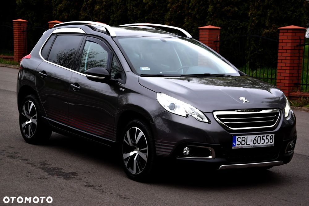 Peugeot 2008 1.2 Pure Tech Allure S&S - 2