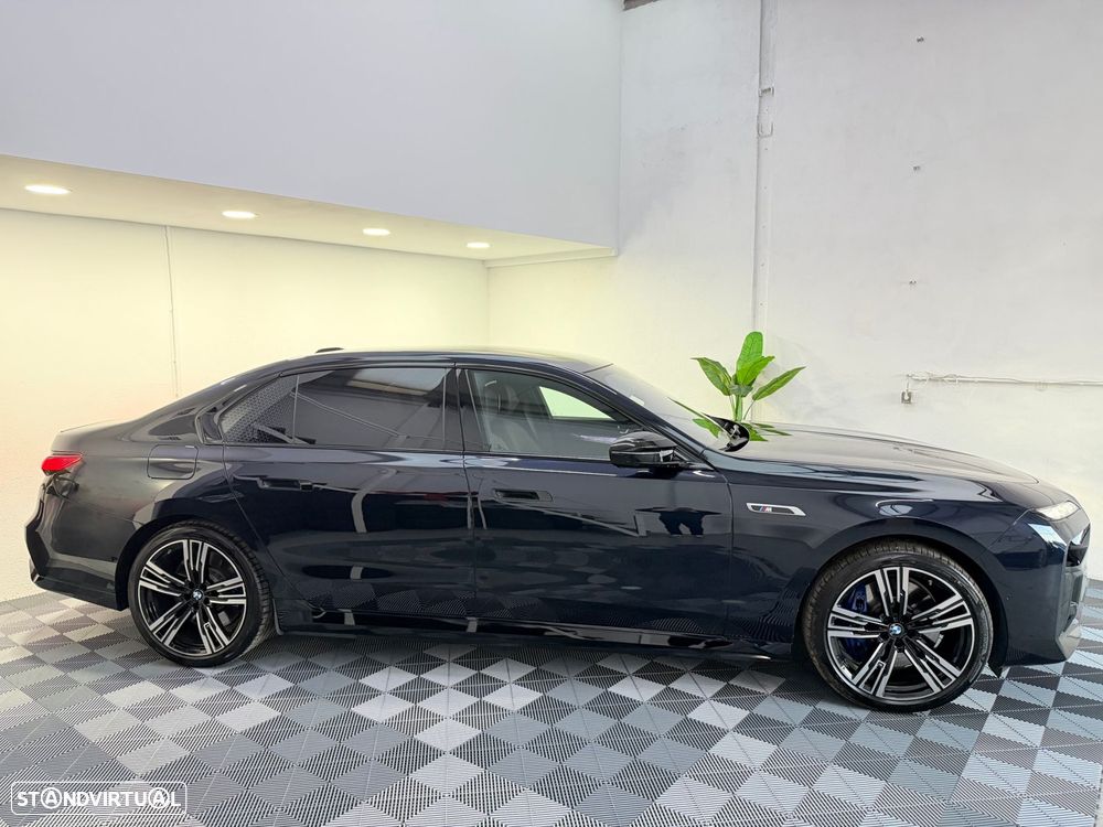 BMW 760 M760e xDrive - 2