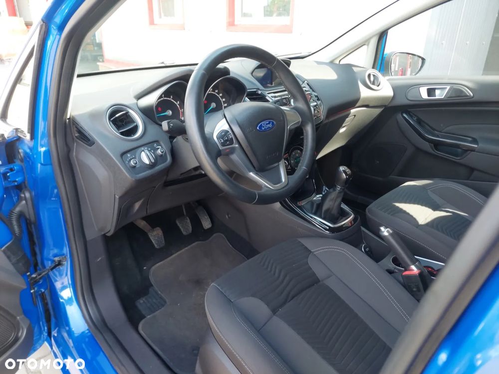 Ford Fiesta - 15