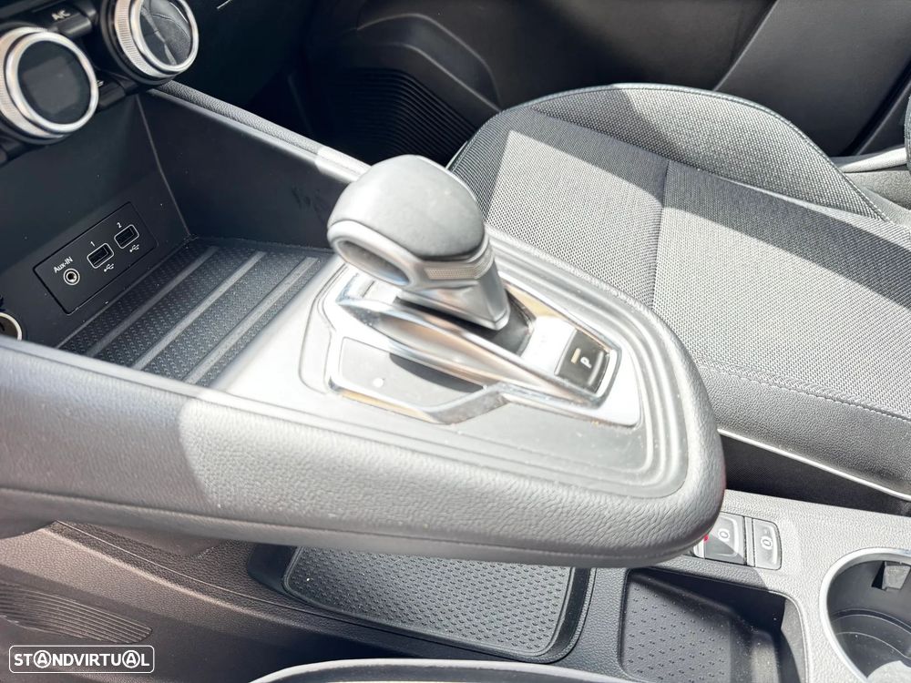 Renault Captur 1.6 E-Tech Full Hybrid Techno - 16