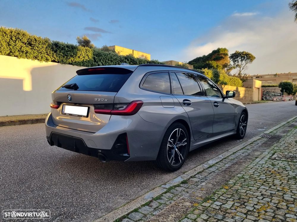 BMW 330 e Pack Desportivo M Auto - 2