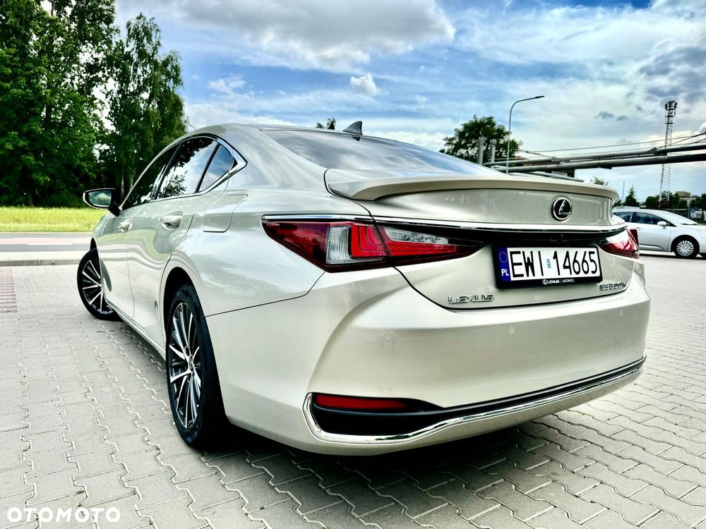 Lexus ES 300h Prestige - 2