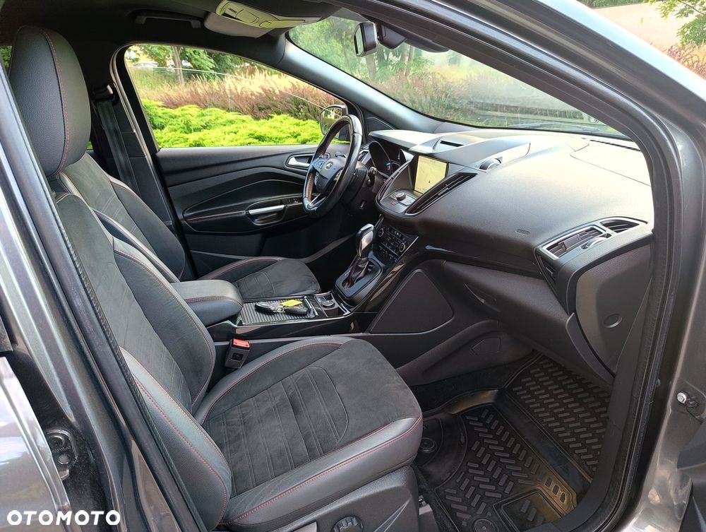 Ford Kuga 1.5 EcoBoost 4x4 ST-Line - 10