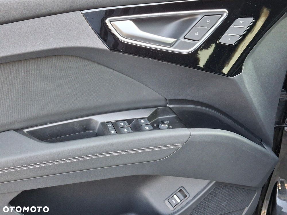Audi Q4 e-tron - 9
