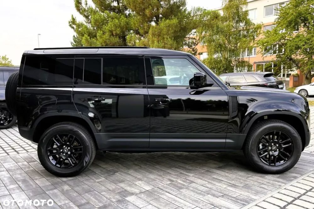 Land Rover Defender 3.0 D200 mHEV - 10