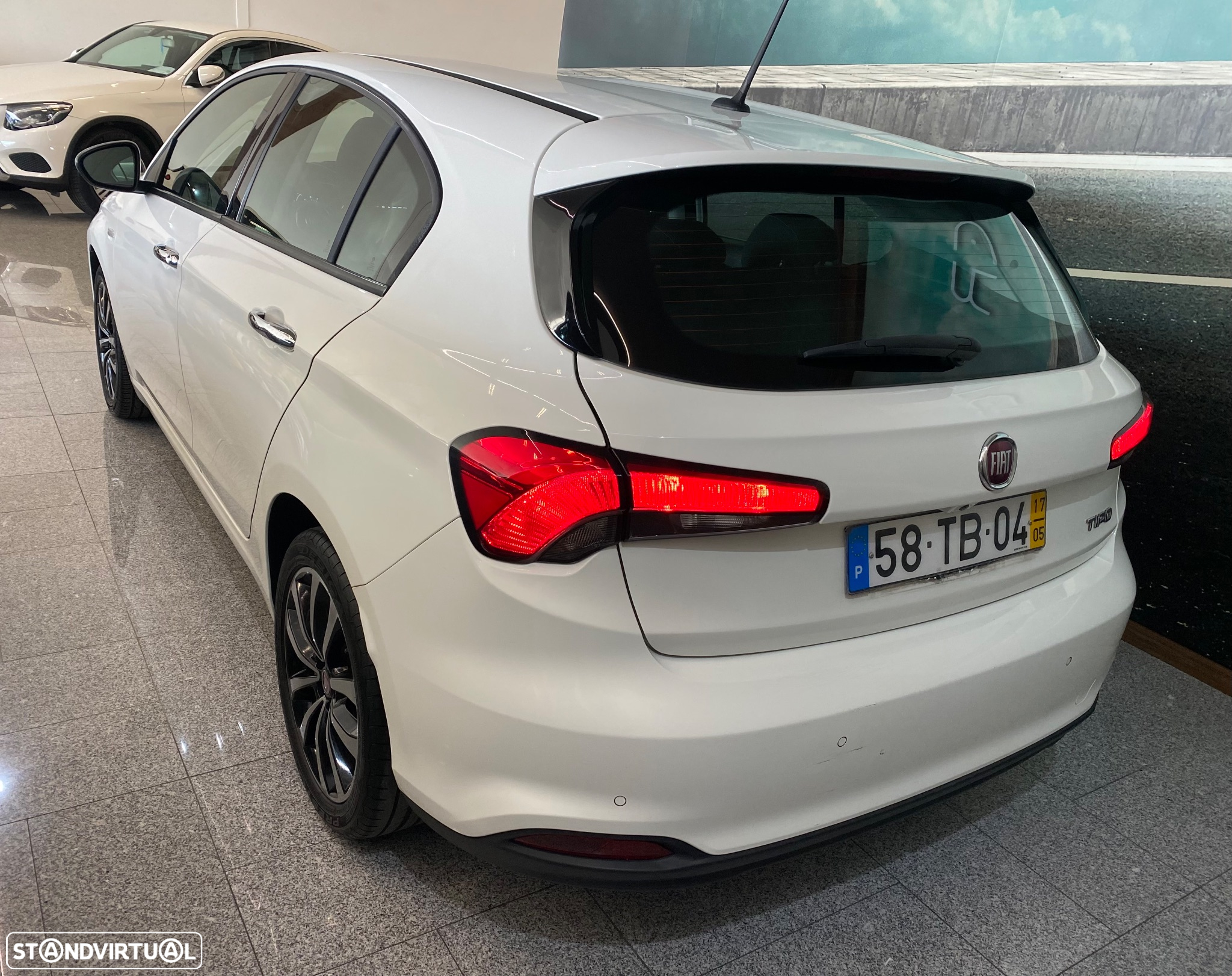 Fiat Tipo 1.3 M-Jet Lounge J17 - 4