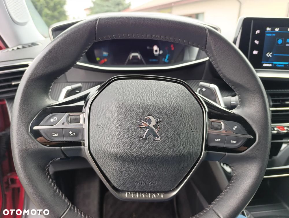 Peugeot 2008 BlueHDi 130 Allure S&S EAT8 - 20