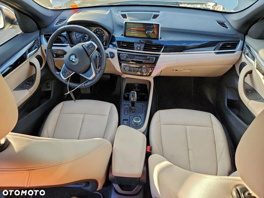 BMW X1 xDrive25i GPF Sport Line - 7