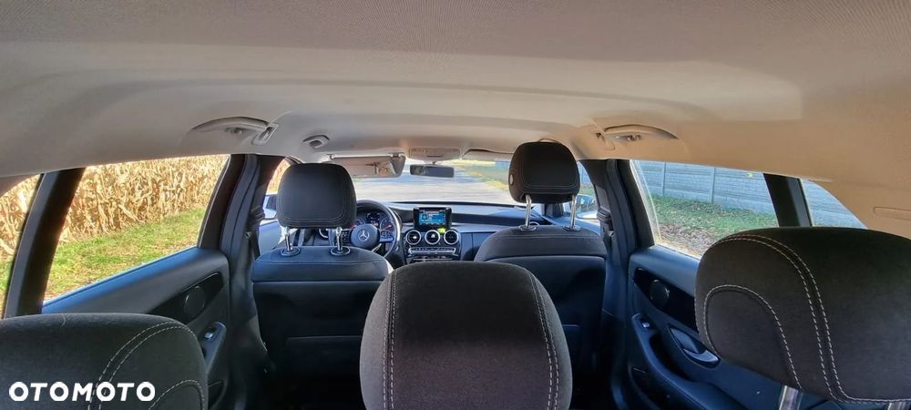Mercedes-Benz Klasa C 180 d - 9