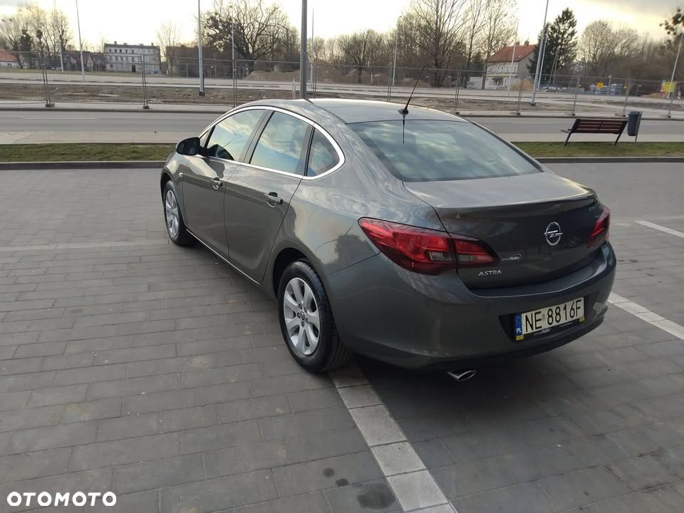 Opel Astra - 6