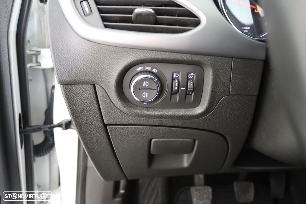 Opel Astra Sports Tourer 1.5 D Business Edition S/S - 16