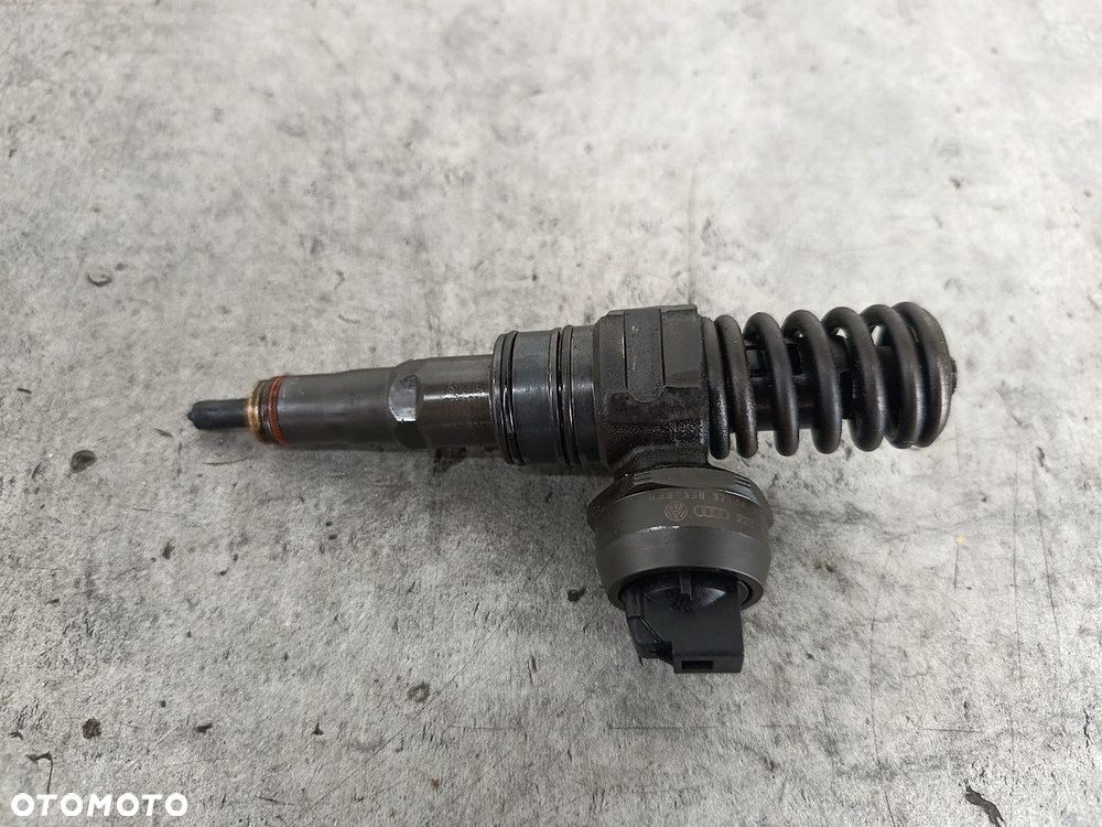 POMPOWTRYSK VW PASSAT B5 FL 038130073AJ  0414720037 BOSCH  VW 1.9 TDI - 1