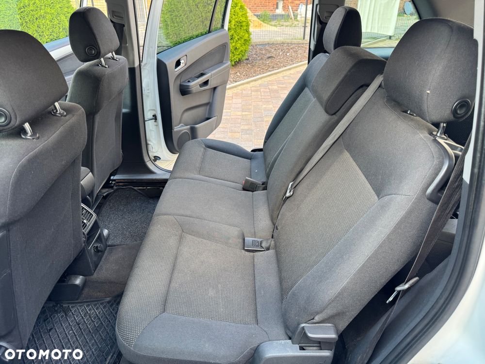 Opel Zafira 1.8 Family - 18