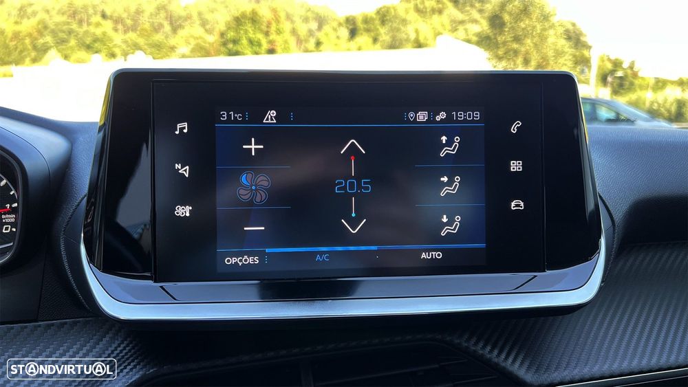 Peugeot 2008 BlueHDi 110 Active Pack - 28