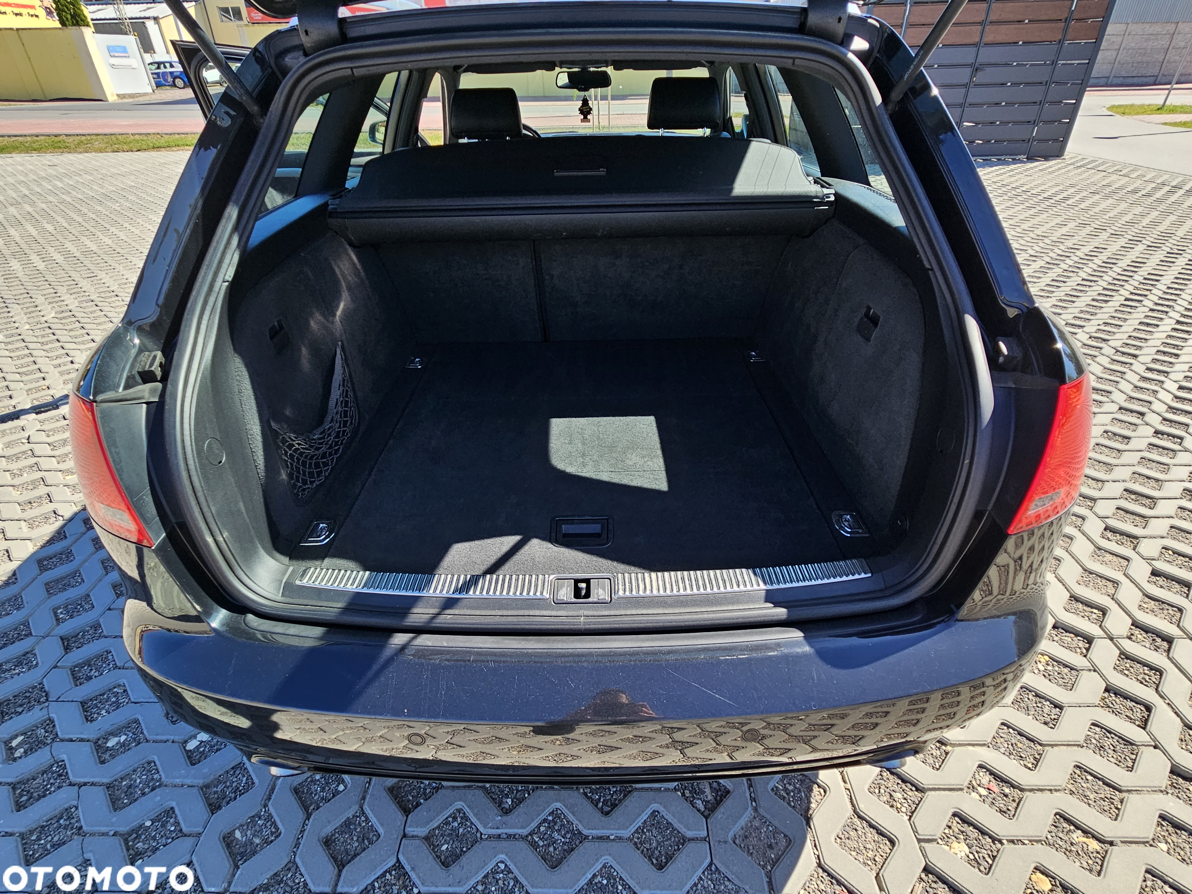Audi A4 Avant 2.0 TDI DPF S line Sportpaket (plus) - 16