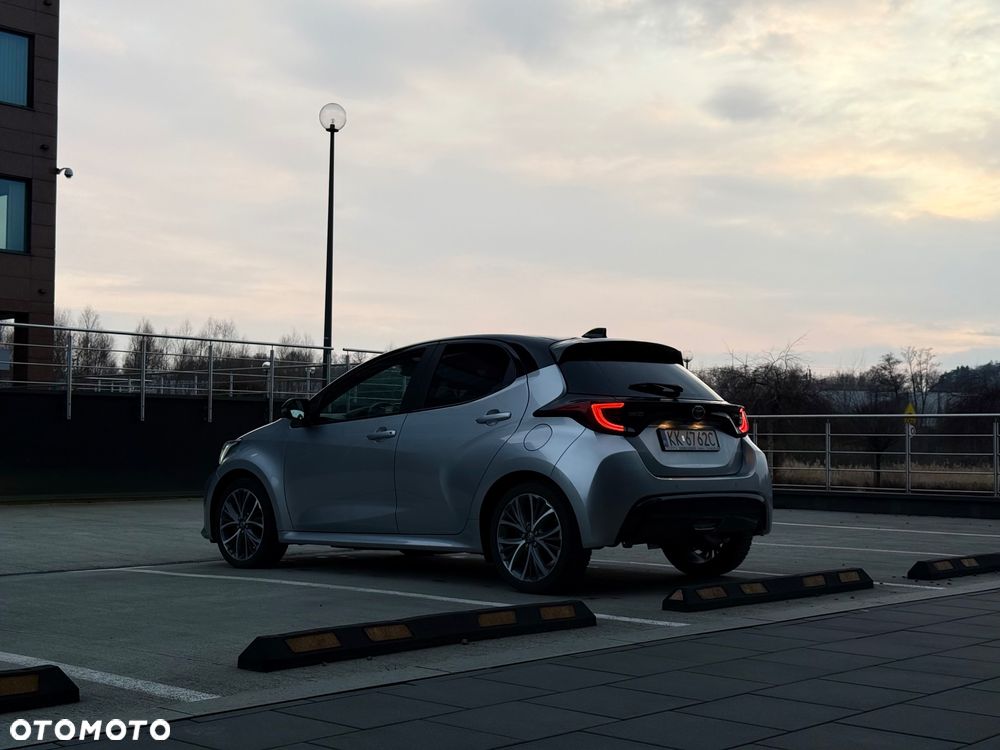 Toyota Yaris Hybrid 1.5 Executive - 6