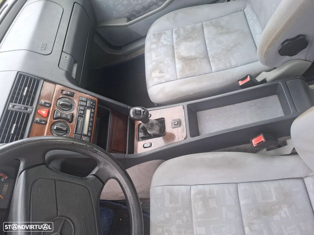 Mercedes-Benz C 220 D Classic - 14