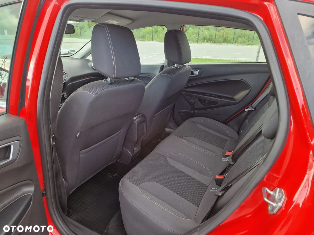 Ford Fiesta - 9