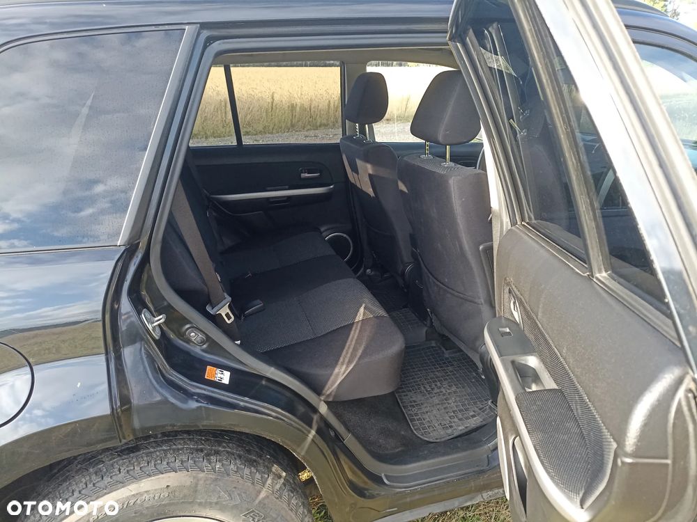Suzuki Grand Vitara 1.9 DDiS - 11