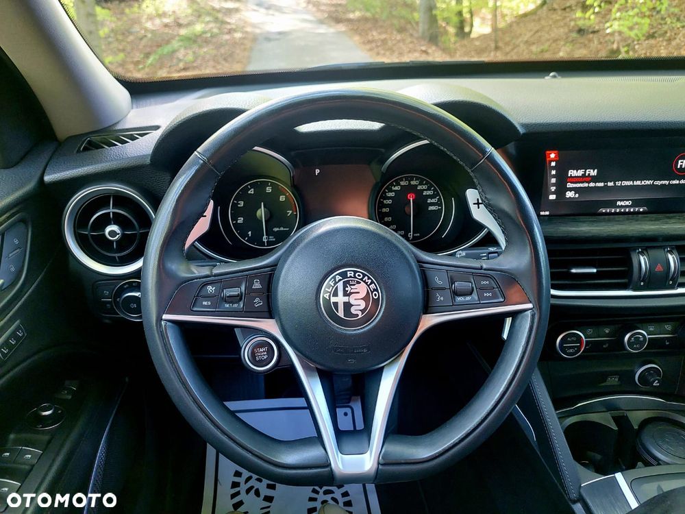 Alfa Romeo Stelvio 2.0 Turbo 16V AT8-Q4 Executive - 15