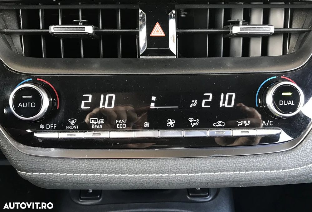 Toyota Corolla 1.8 Business Edition - 28