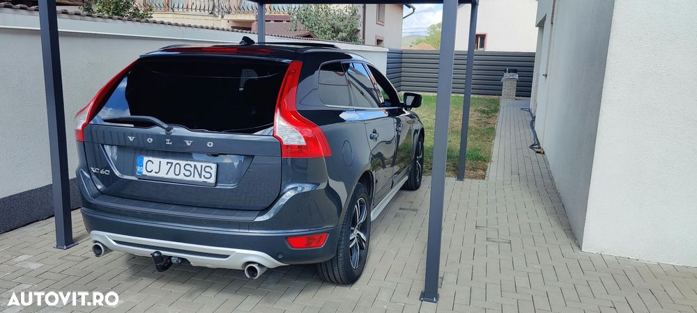 Volvo XC 60 D5 AWD Rdesign - 9