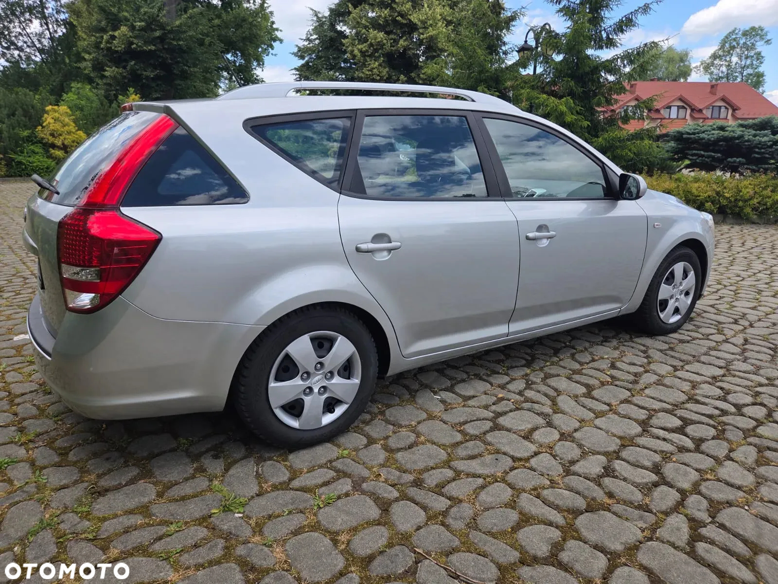 Kia Ceed 1.4 CVVT SW Spirit - 10
