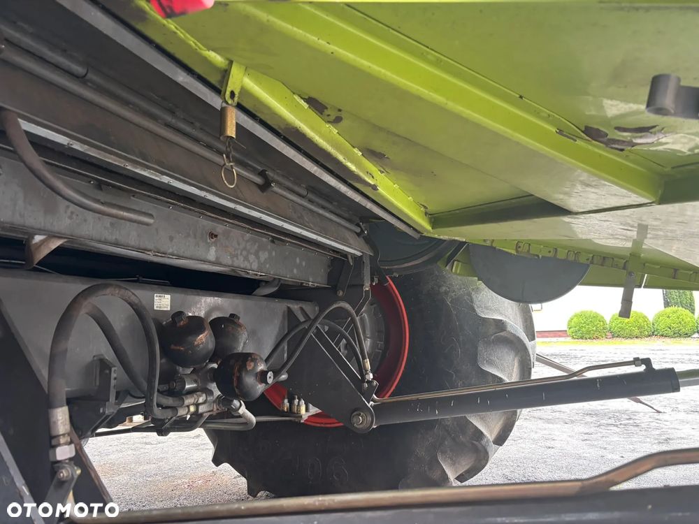 Claas Lexion 600 - 8