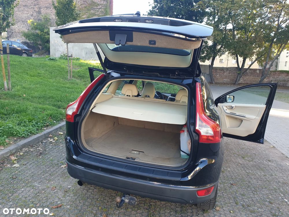 Volvo XC 60 D3 Momentum - 8