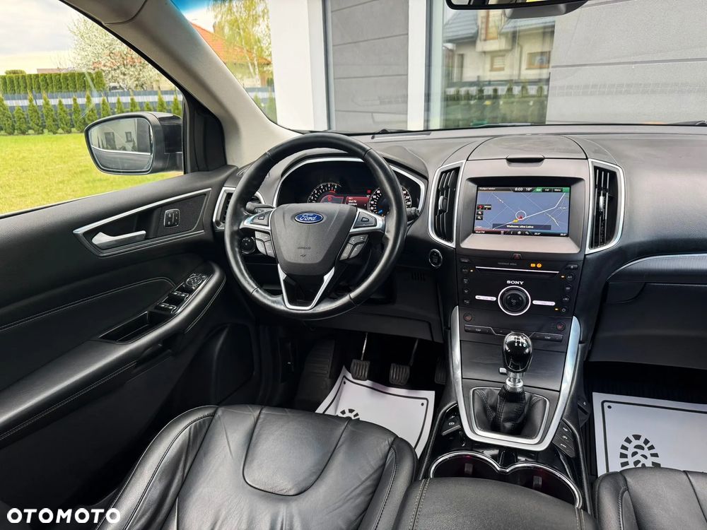 Ford Edge 2.0 TDCi 4x4 Titanium - 25