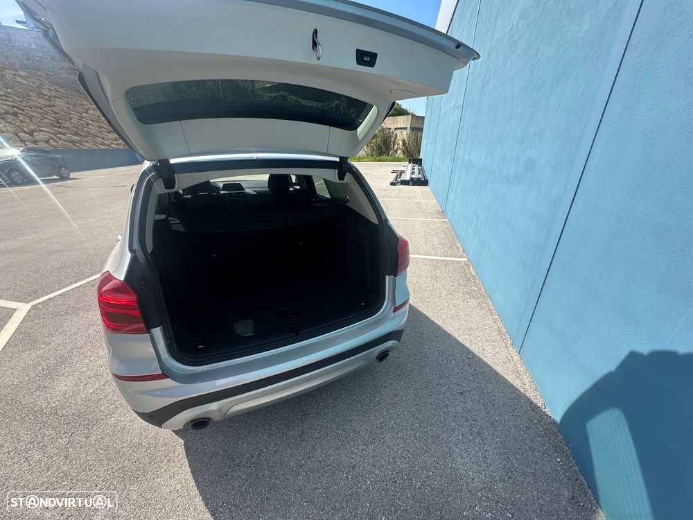 BMW X3 20 d xDrive Line Luxury - 7