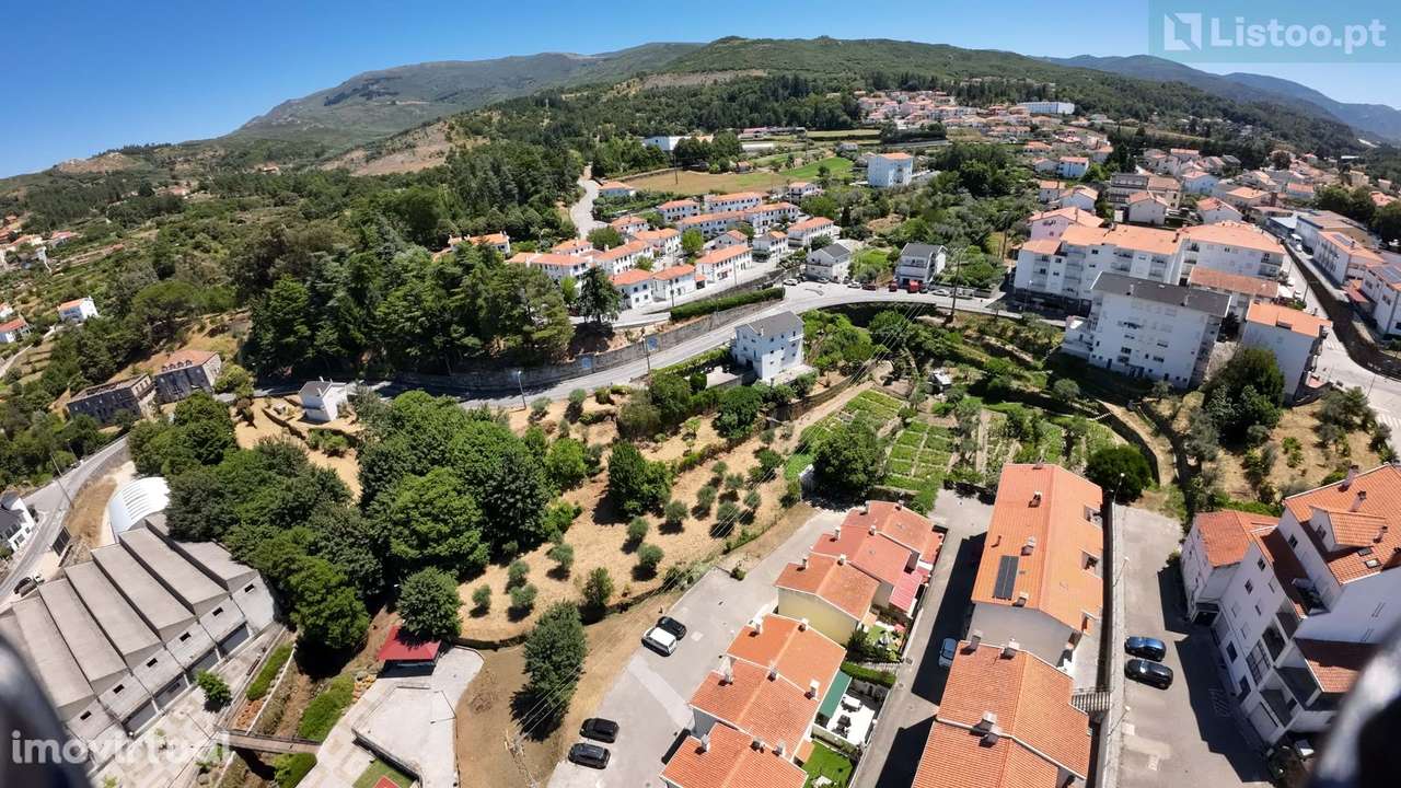 Moradia T4 a 40km da Serra da Estrela - Grande imagem: 4/41