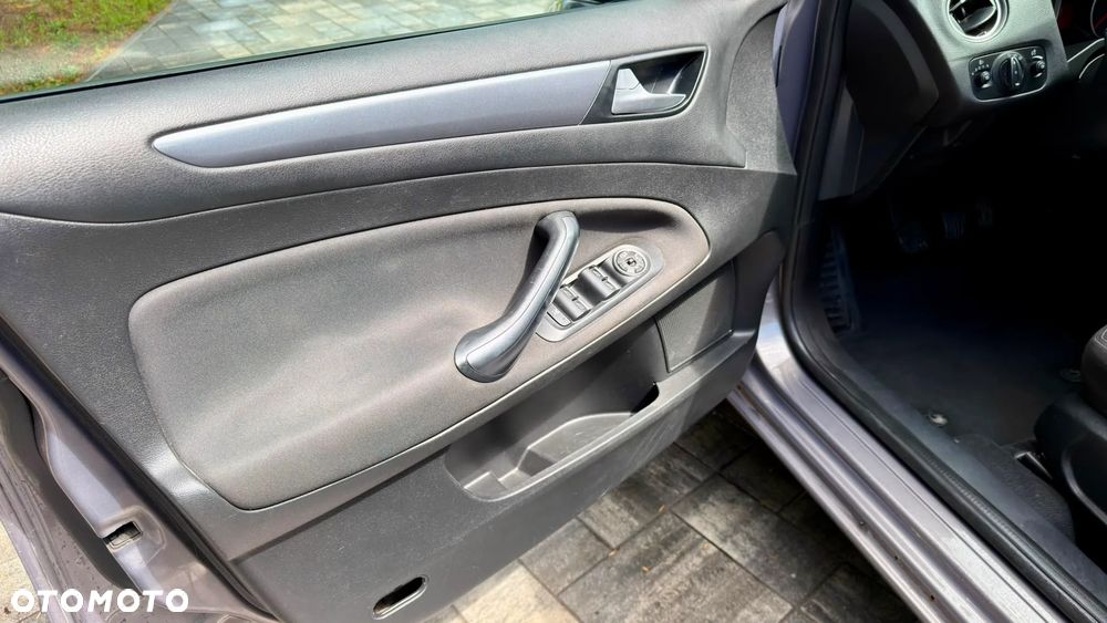 Ford Mondeo 2.0 TDCi Trend - 23