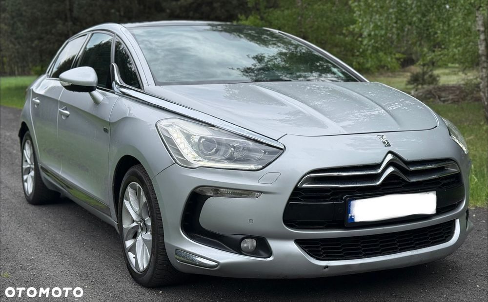 Citroën DS5 2.0 HDi Hybrid4 SoChic MCP - 2