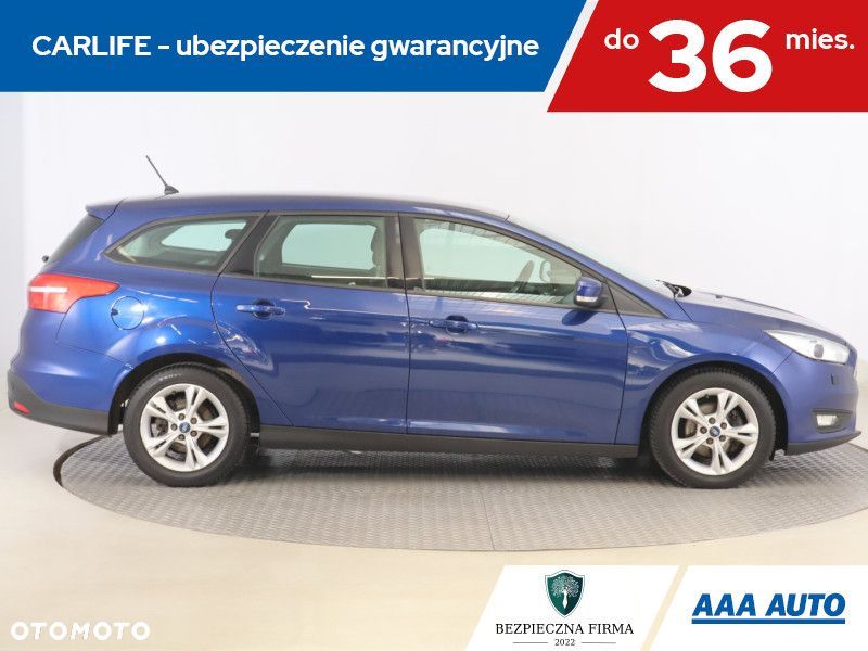 Ford Focus SW - 8
