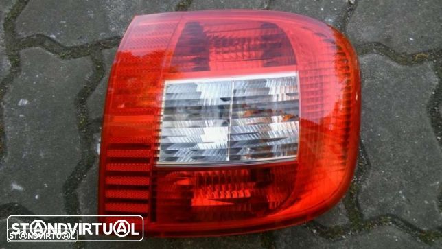 Farois traseiros fiat multipla - 1