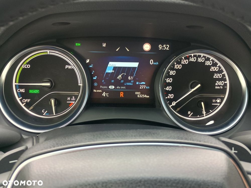 Toyota Camry 2.5 Hybrid Executive CVT - 14