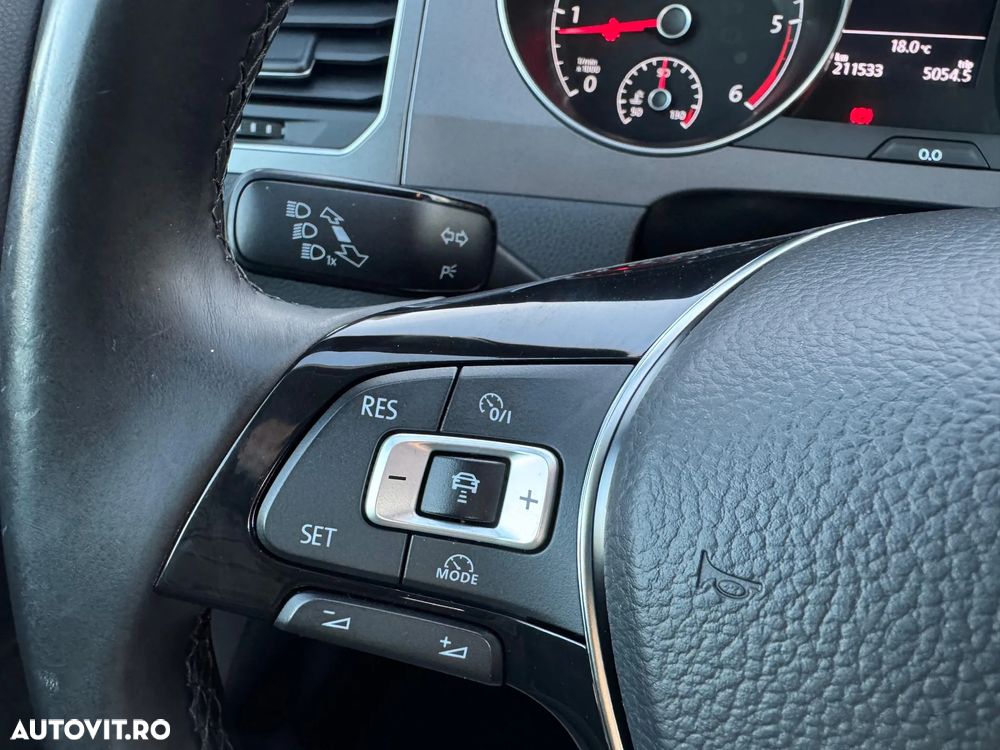 Volkswagen Golf Sportsvan 1.6 TDI BlueMotion Technology DSG Comfortline - 21