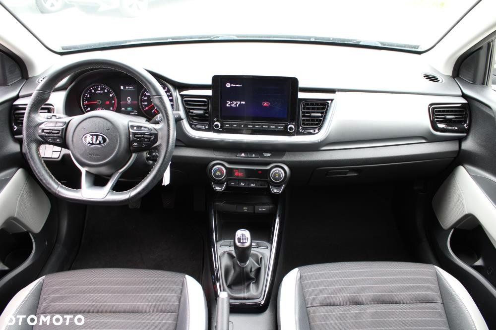 Kia Stonic - 23
