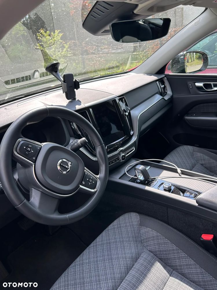 Volvo XC 60 B4 B Essential - 8