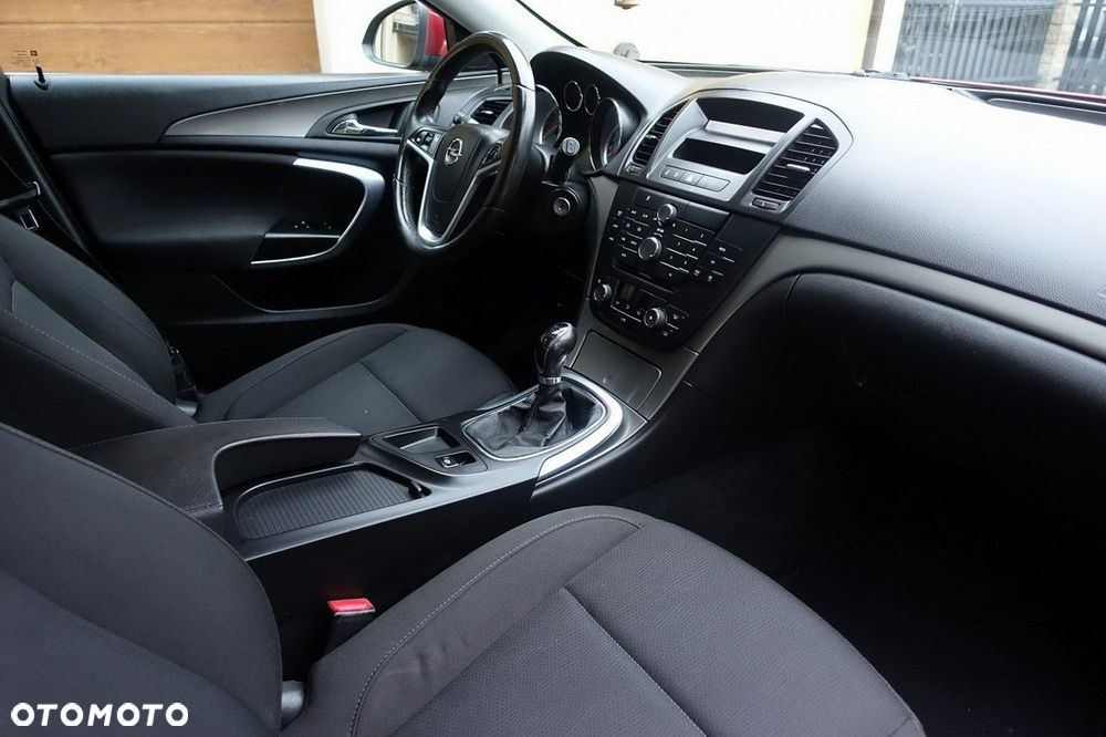 Opel Insignia - 12