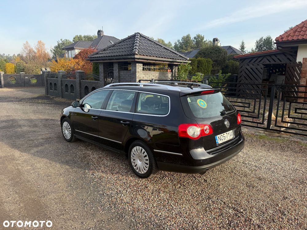 Volkswagen Passat 1.6 TDI Comfortline - 13