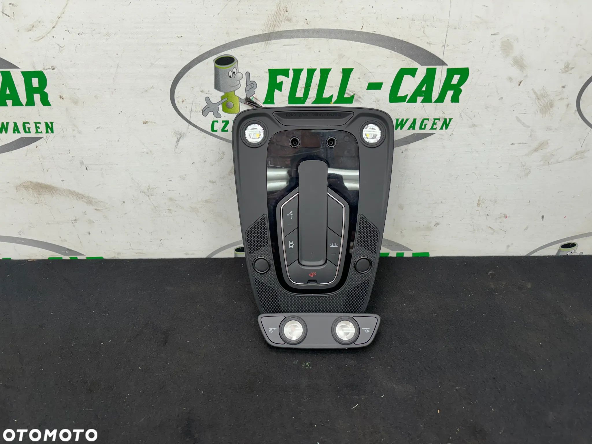 AUDI A4 B9 A5 F5 8W S-LINE LAMPKA PODSUFITKI PRZEDNIA PRZÓD 4K0947135AE 4M0947111 8W0947111 - 1
