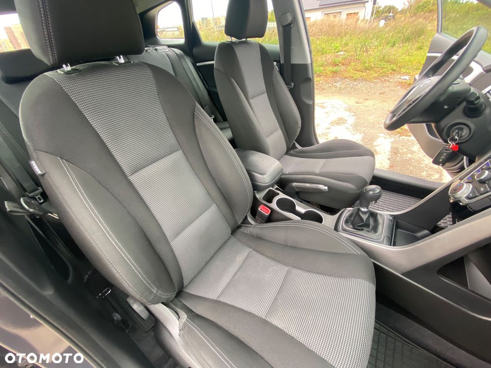 Hyundai i30 1.4 BlueDrive Comfort - 28