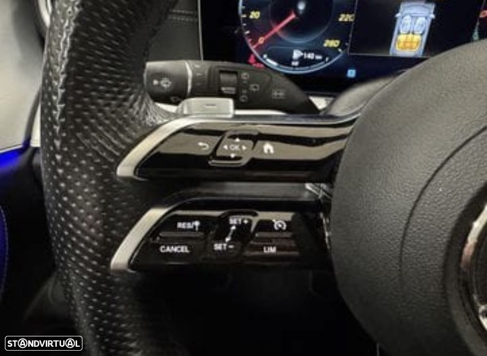 Mercedes-Benz E 300 de 4Matic T 9G-TRONIC AMG Line - 36