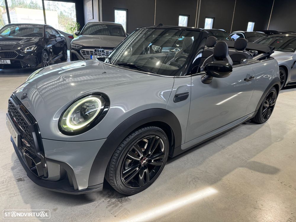 MINI Cabrio Cooper Premium Plus JCW Auto - 21