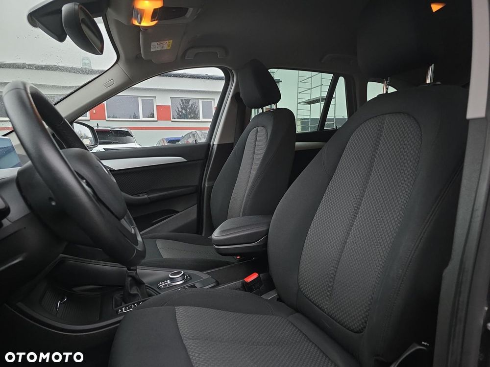BMW X1 sDrive16d - 21