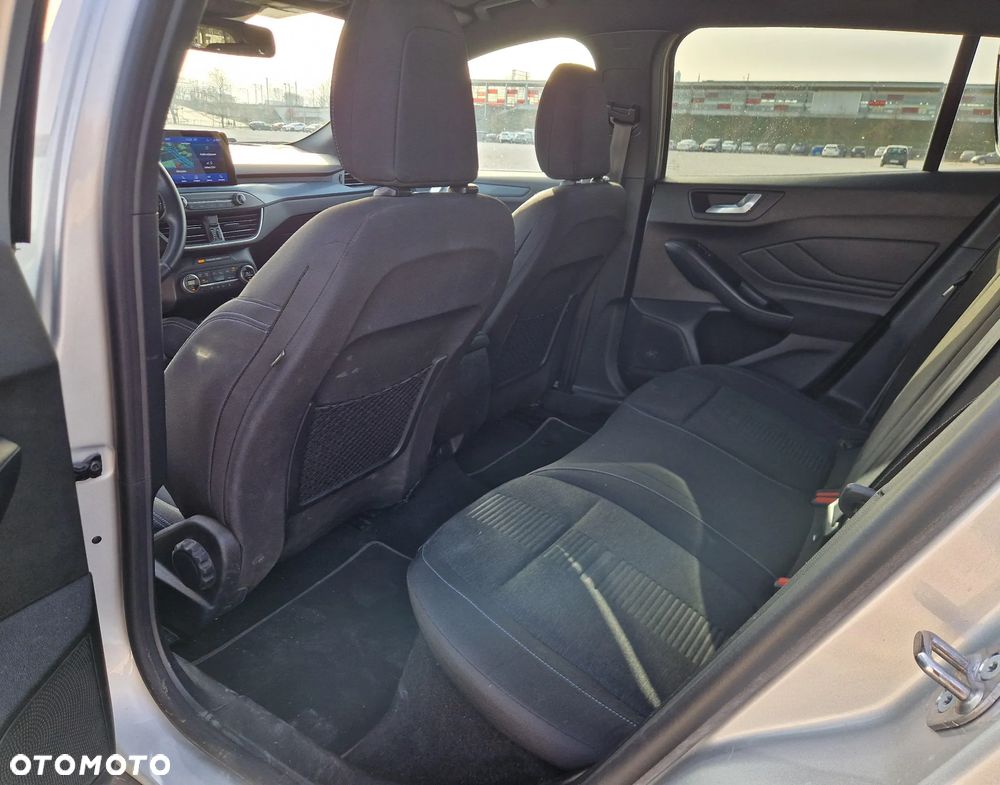 Ford Focus 1.5 EcoBoost Active X - 7