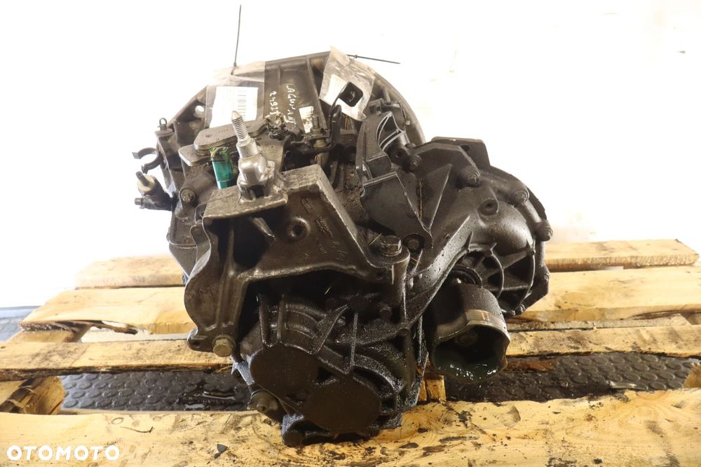 SKRZYNIA BIEGÓW 6 BIEGOWA LAGUNA III LIFT 2.0DCI - 2