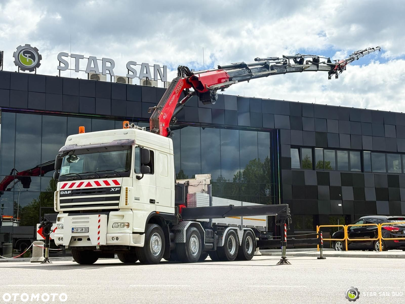 DAF XF 105.510 8x4 FASSI F800 XP Żuraw Siodło Wciągarka - 13